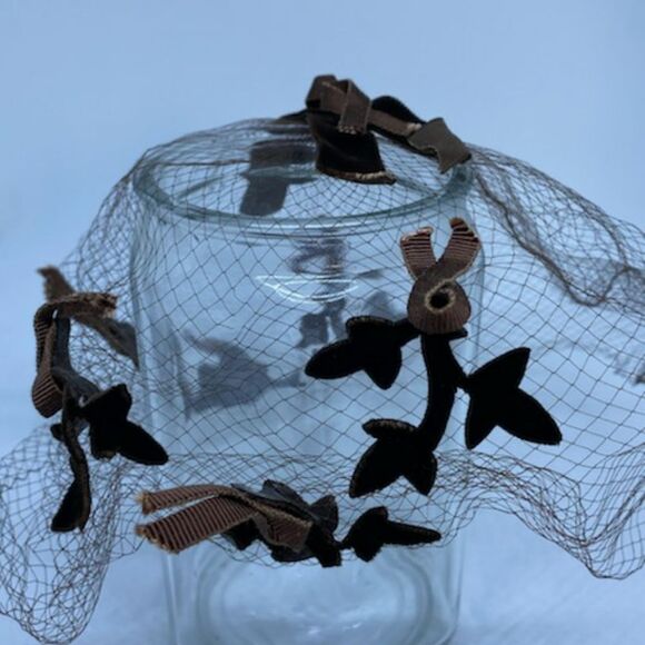 Vintage Brown Tulle Head Piece with Velvet Leaf - Picture 4 of 7